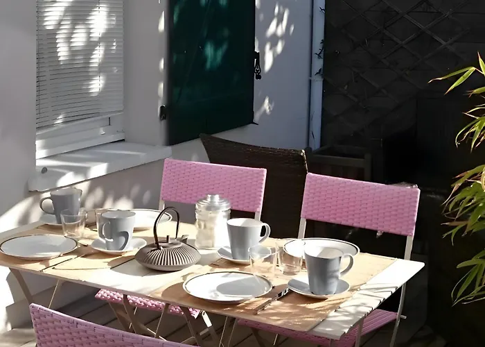 Holiday home Maison O'5 Avec Terrasse *
